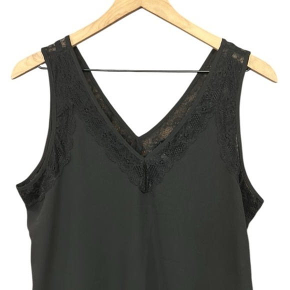 1. State Lace Inset  V-Neck Camisole Rich Black Size Medium NWT - Picture 8 of 12